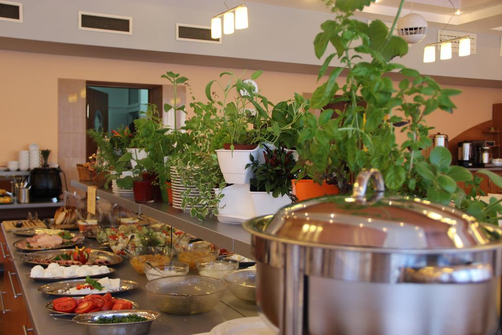 Seapark Hotel Wellness & Spa Kołobrzeg Buitenkant foto